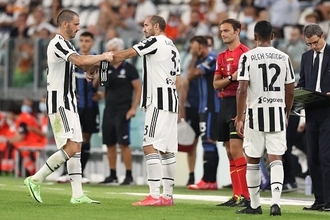 ボヌッチ&キエッリーニに限界きたのか　リーグ戦“19試合連続失点”の衝撃