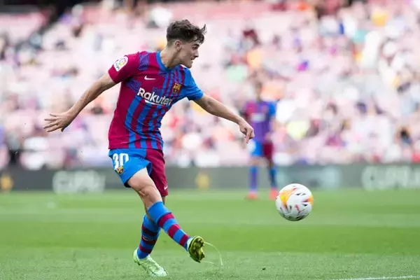 「ブスケッツ、ガビ、デ・ヨングも　バルサのMF陣は“代表戦”で別人のような活躍？」の画像