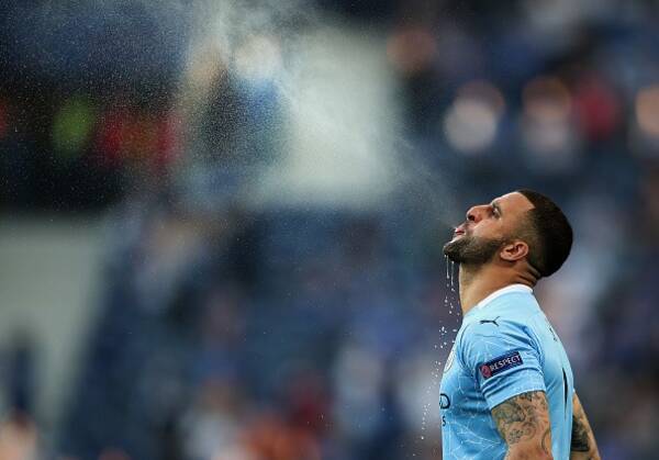 ワールドクラスの守備力にボックス内での華麗なフィニッシュまで 多彩な才能でマンcに貢献する鉄人sb 21年10月日 エキサイトニュース