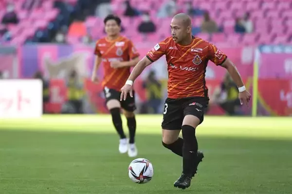 “キーマン封じ”の大仕事を果たした吉田豊　左サイドを制圧して決定機作らせず