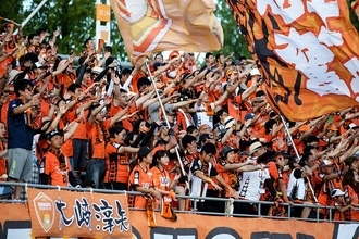 レノファで輝く“即戦力”現役大学生　左サイドを切り裂くアタッカーが大きな武器に