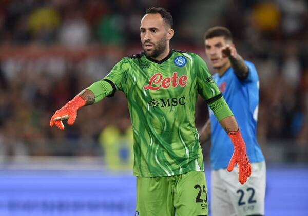 セーブだけでなく 足元の技術 にも注目せよ ベテラン守護神こそ好調ナポリの原動力だ 21年11月17日 エキサイトニュース セーブだけでなく 足元の技術 にも注目せよ ベテラン守護神こそ好調ナポリの原動力だ 21年11月17日 エキサイトニュース