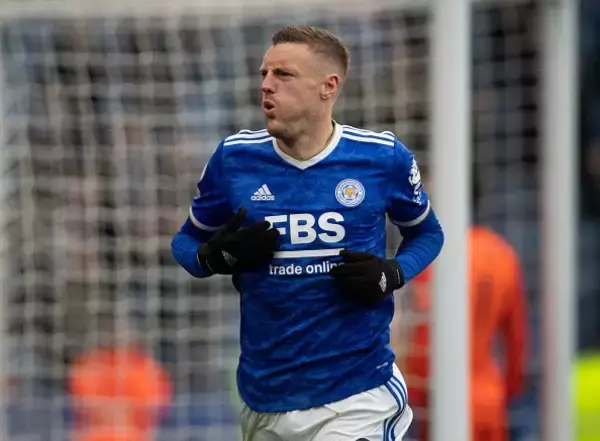 昨季5位の実力が鳴りを潜める不調レスター　それでも輝き続けるバーディの凄さ