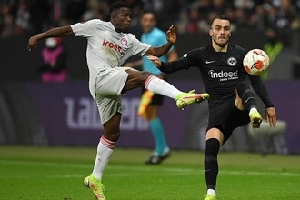 プレミア行き近づくアフリカ産の“カメレオンMF”　ギリシャでブレイクした20歳は何者か