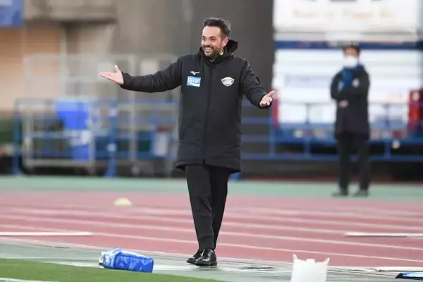 ［MIXゾーン］大一番で物を言った、ポヤトス監督の“準備力”　ヴォルティスが自慢のパスワークでベルマーレ幻惑