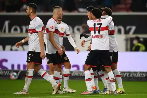 長谷部や遠藤にも欧州カップ戦へチャンスある？　ブンデスは4位から16位まで《9ポイント差》の超団子状態に