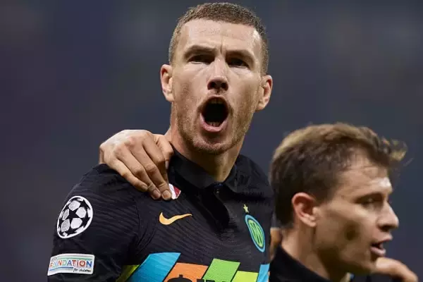 「イブラ、ジルー、ジェコ……　《ベテランFW》に頼るままのセリエA勢ではCL勝てない」の画像