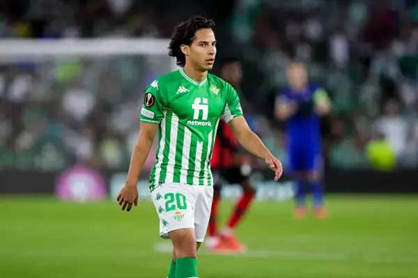 東京五輪でも輝いたレフティーが“20分”しか出場できず　リーガ50戦無得点ともがく男の現在地