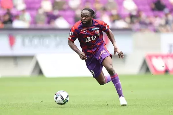 過去に得点王も受賞したナイジェリア人FWが残留　5年ぶりのJ1で37歳は輝くのか