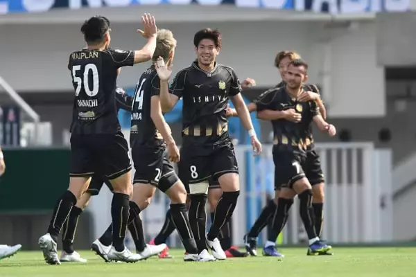 4試合ぶりのゴールを生んだ“ナンバー8”の積極性　深井一希の動き出しからフィニッシュまで完璧だった先制点