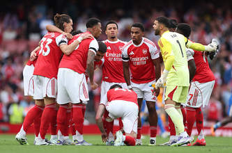 今やアーセナルはプレミア制覇の大本命!?　元イングランド代表MFは優勝予想を古巣リヴァプールから変える 「今は彼らが優勝するだろうと確信している」