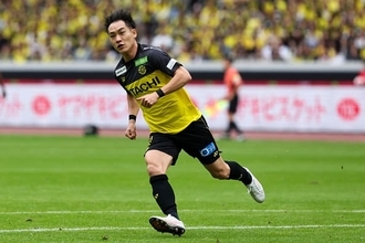 J1百年構想リーグ開幕直前の名古屋に激震……　“10年ぶり”に帰ってきたMF小屋松知哉が右膝内側半月板断裂で手術　「全てを捧げる気持ちだったので悔しい気持ちでいっぱいです」