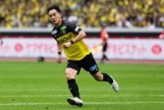 J1百年構想リーグ開幕直前の名古屋に激震……　“10年ぶり”に帰ってきたMF小屋松知哉が右膝内側半月板断裂で手術　「全てを捧げる気持ちだったので悔しい気持ちでいっぱいです」