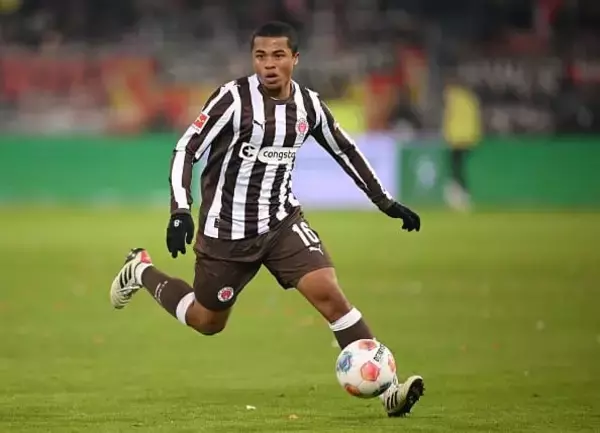 日本代表MF藤田譲瑠チマが2アシスト! 　数的不利のなか、ザンクトパウリの11試合ぶりの勝利に貢献