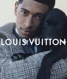 「ジュード・ベリンガム、ルイ・ヴィトンの26春夏プレコレクションに登場　デュア・リパ婚約者とも共演」の画像1