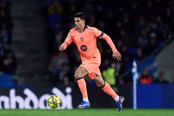 バルセロナに戻ったカンセロが右サイドを変える　ヤマルのマークを分散させるキーマンに「カンセロは強力な攻撃オプションとなる」