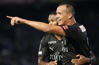 ラストチャンスを決め昨季リーグ王者がF・マリノスを撃破　川崎フロンターレは逆転優勝を狙えるか