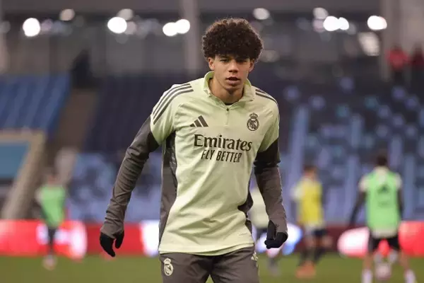 マルセロ長男のエンツォがレアルとプロ契約！　過去にヘディング・バケツチャレンジで話題