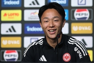 “必要ない”と現地報道も……　フランクフルト小杉啓太、今夏退団の可能性　前監督はすでに解任