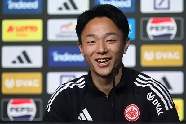 “必要ない”と現地報道も……　フランクフルト小杉啓太、今夏退団の可能性　前監督はすでに解任