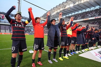 首位浮上の王者・鹿島がセットプレイから“5連続得点” 勝負強さに裏付けされた武器