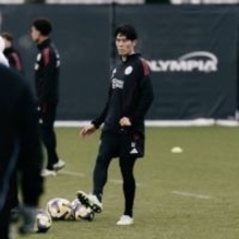 サポーターからは「調子の良い時の彼はワールドクラス」と期待する声も　アヤックス入りの冨安はいつピッチに立てるのか