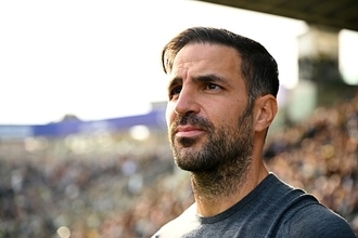 現役時代に続き、監督としてもワールドクラス？　コッパ・イタリア準決勝に駒を進めるFCコモで止まらぬセスク旋風