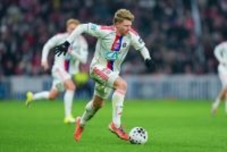 リヨンで今季14G10Aと大活躍！　10番背負う25歳MFにトッテナムやアストン・ヴィラ、アトレティコなど多くのクラブが注目か