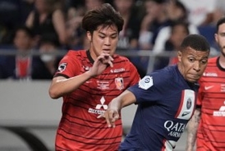 PSG相手にも強さを発揮した伊藤敦樹　絶妙ミドル相手ゴールを脅かすシーンも