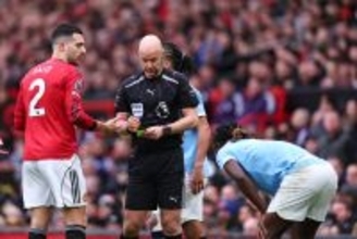 ダロトのタックルは「100%レッドカード」　PLの元主審マイク・ディーン氏がマンチェスター・ダービーで誤審があったと指摘