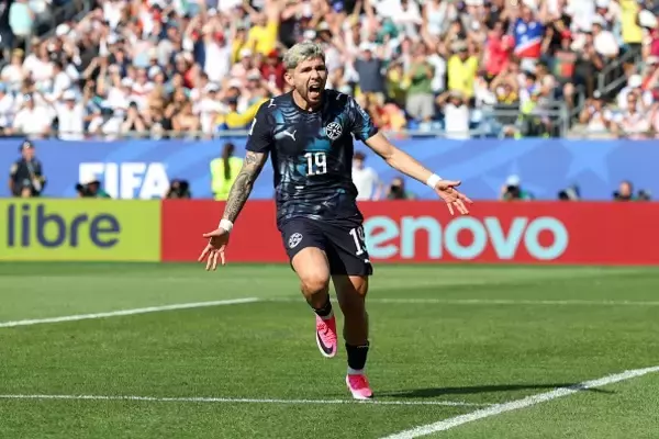 ［W杯マッチ74］守護神ヒルが立ちはだかる！ドイツの猛攻を封じたパラグアイがPK戦制しベスト16進出