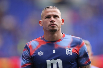 今季シティで“7分”しかプレイしていない30歳MFに救いの手？　ウルブズが今冬K・フィリップスの獲得を検討中か