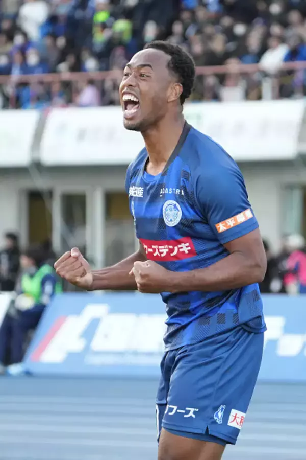 水戸CB鷹啄トラビスがセレッソに完全移籍　「全てを賭けて結果を求めに来た」　1年でJFLからJ1へ「下剋上を起こし、まだまだ這い上がります」と決意表明