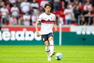 ブンデスでブレイクした男の代表デビューは近い？　［4-1-2-3］で輝く伊藤洋輝のユーティリティ性