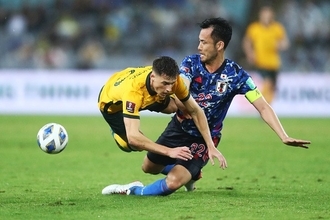 日本代表のビルドアップはどこまで通用するのか　「世界最高峰」と対戦する際に必要なハイプレスへの対応策