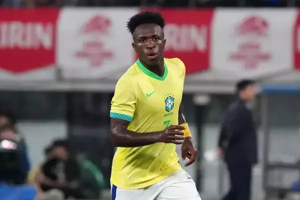 日本戦でのヴィニシウス最前線起用は失敗に　43戦8ゴールとセレソンの柱には程遠く「ドリブルも1度も成功せず、クロスの1本も上げていない」