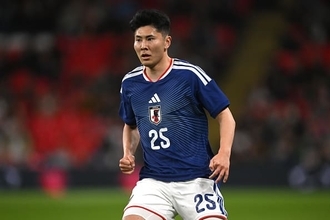 W杯でブレイクする？　イタリアメディアの《スターになる前に獲得すべき10人の逸材》に日本代表DF鈴木淳之介が選出　「彼ほど足元の技術に優れたCBはそう多くない」