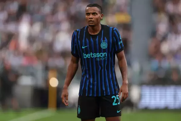 インテルのアカンジ買い取りが濃厚に　シティから加入して即フィットのスイス代表DF