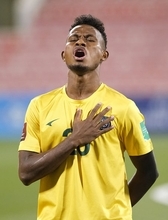 国内44戦91ゴール決めた“ソロモンのメッシ”？　19歳で欧州挑戦を選んだレアイとは本物か