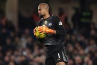 カラバオ杯で痛恨ミス、得点献上のGKサンチェスに批判殺到「アーセナルにとって本当に素晴らしい活躍」