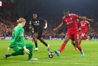 スロットはイサク、エキティケ、ヴィルツの大型新戦力トリオをどう活かすプランだったのか　形が見えないままリヴァプールのシーズンに終わり近づく　