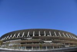 高校サッカー選手権が開幕　徳島市立が早稲田実に4−1勝利