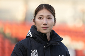 WEリーグ大宮・仲田歩夢が焼酎片手にパチリ!　堪能した韓国料理をSNSに大量アップ