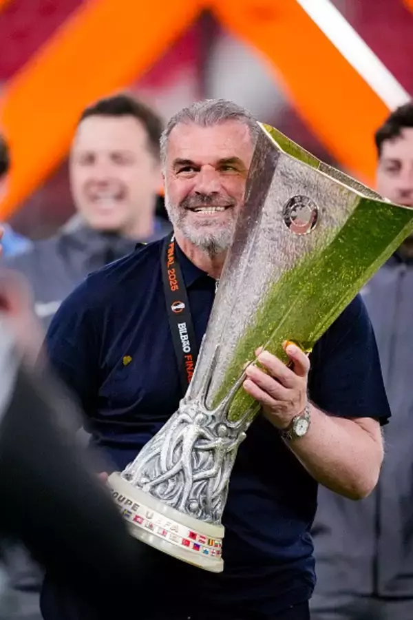 トッテナムをEL制覇に導いたポステコグルーの手腕はもっと評価されるべき？　マディソンは「彼は本当に力強い人だった」と称賛