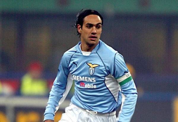 ネスタ 世界最高df説 ミラン ラツィオで鉄壁築いた番人にイタリアのdfは憧れる 彼は史上最高 22年7月22日 エキサイトニュース