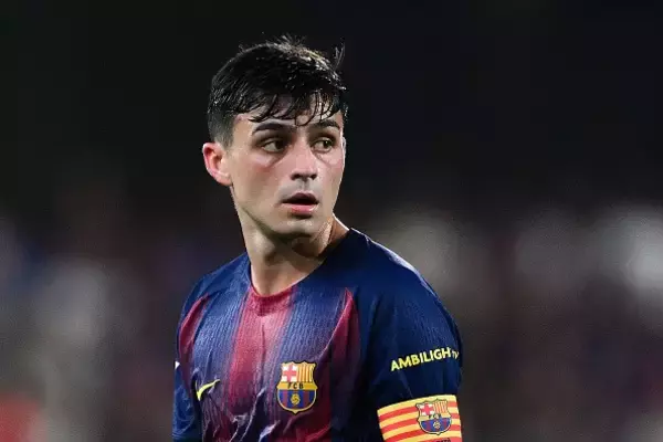 スペインの大先輩カソルラもペドリの才能に惚れ込む　ユニフォームが欲しいとお願いするほどの大ファンに「普通の青年に見えるところも好き」