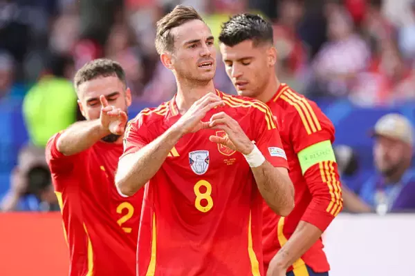 スペイン代表デビューから7年　49試合戦って1度も負けを経験していないMFがW杯制覇に王手をかけた