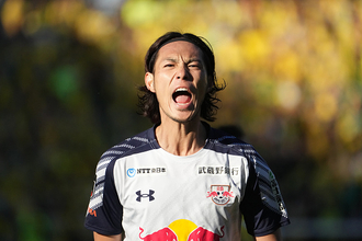 大宮がFW杉本健勇と契約更新「気持ちはまだまだ若手」 　33歳ベテランの飽くなき挑戦「日々コツコツと努力し成長」&J1昇格へ決意