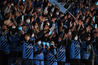 川崎と鹿島の熱戦は最終盤にドラマ！　一度はPK失敗もやり直しを決め切った家長昭博の逆転弾で川崎が逆転勝利！