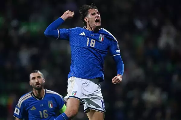 イタリア代表をW杯へ導くのは誰だ　ブッフォンがキーマンに挙げたのは若き点取り屋「彼は想像を超える選手になる」